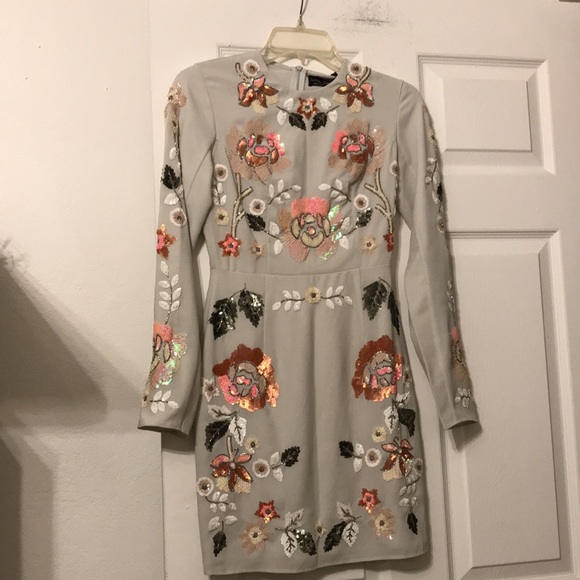 New va needle & thread dress 2 - Picture 11 of 12